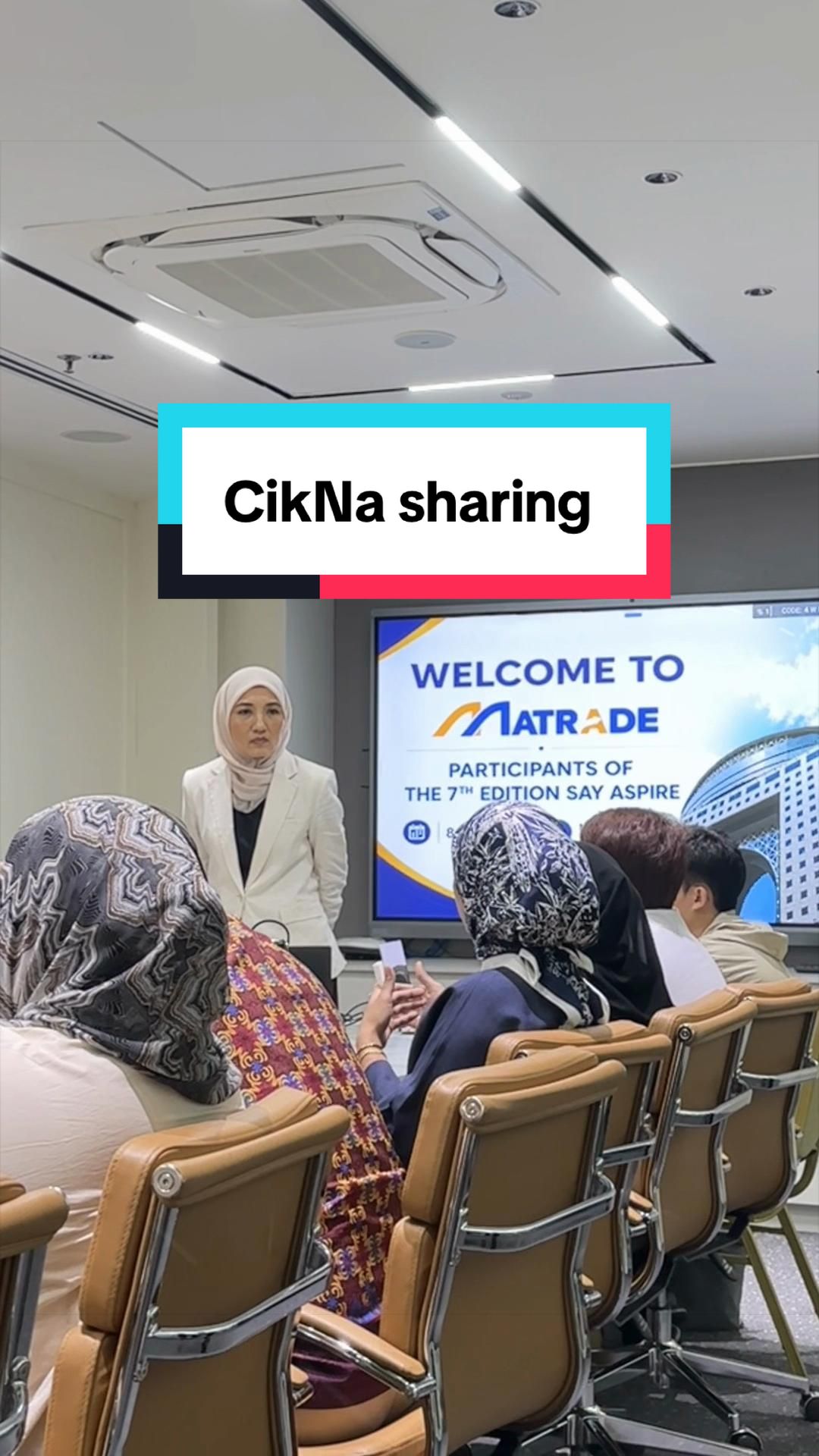 @CikNa Chocotainer
