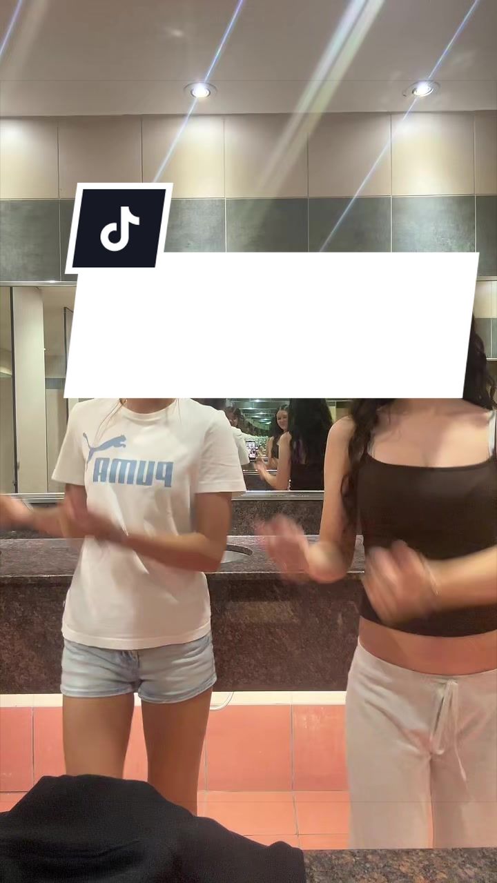 @𝐣