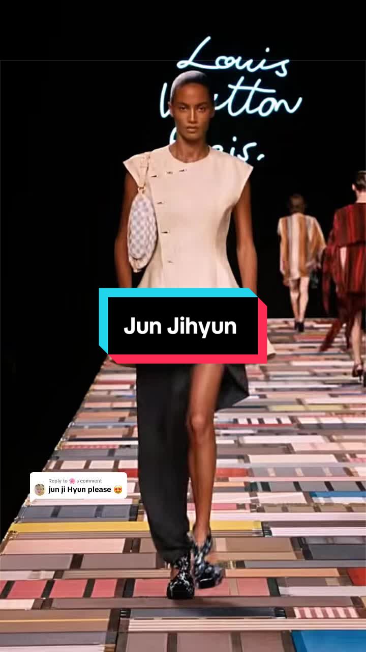 @fashioncollection908