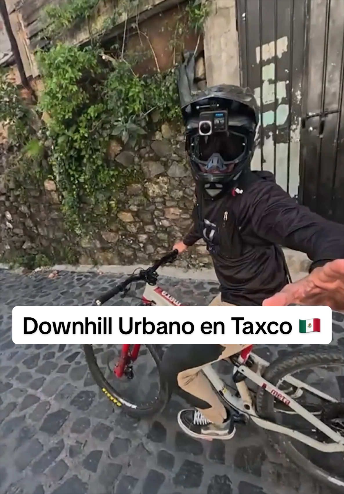 @Sebas Sotelo