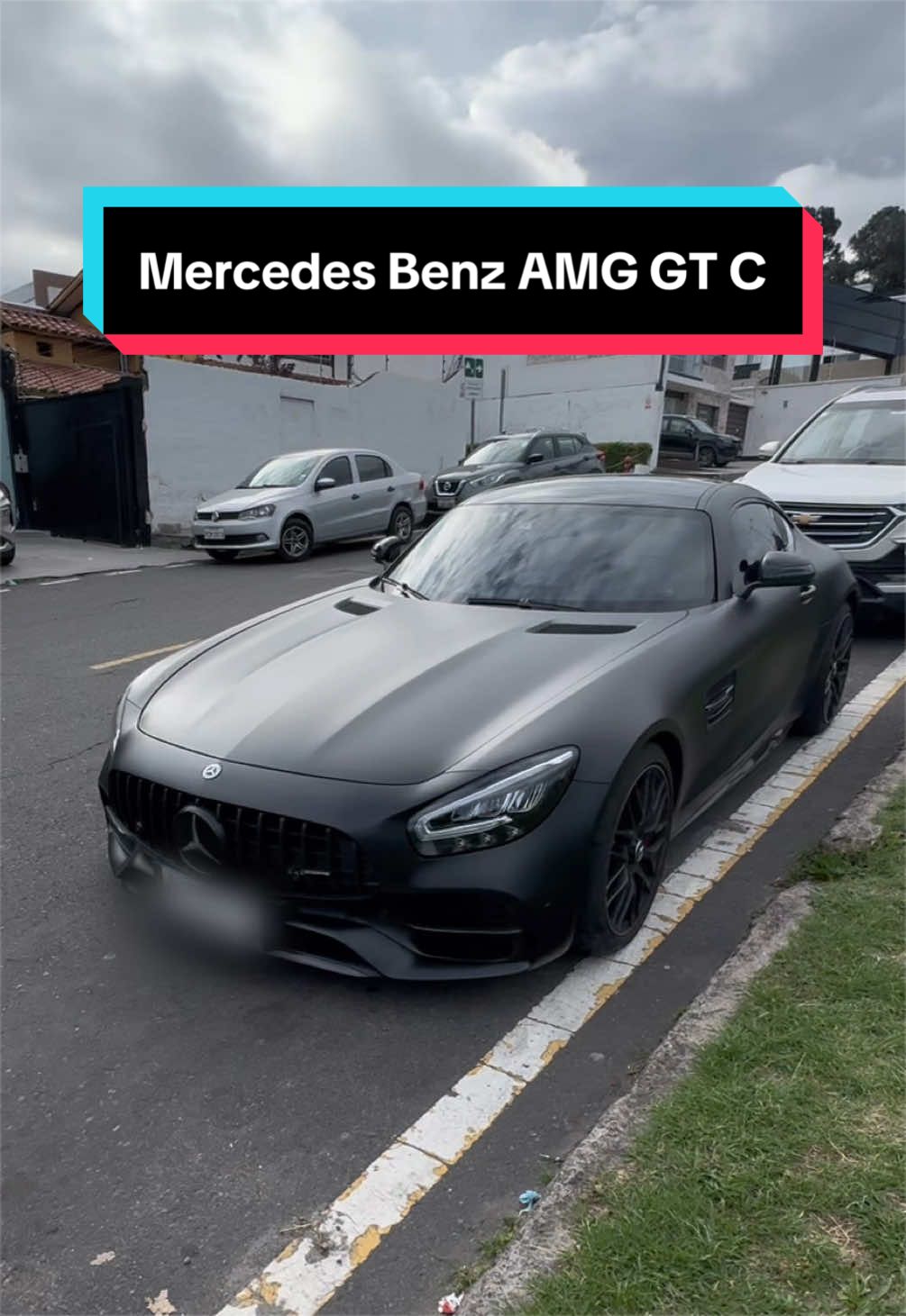 @Luxury Cars Ecuador
