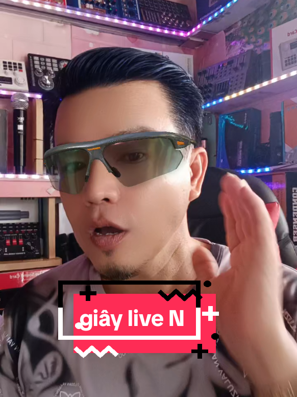 @HOÀNG LONG míc hát live