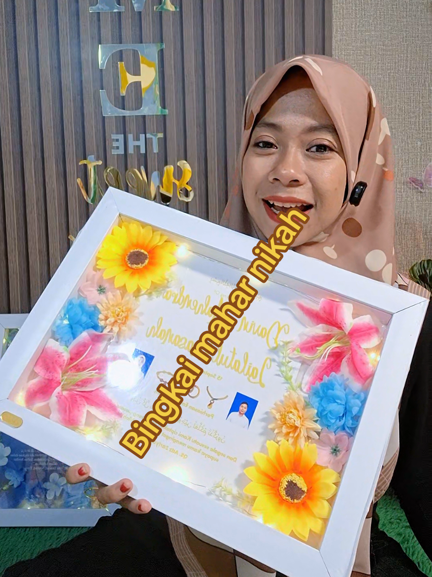 @Siti Fatimah|Gift Box