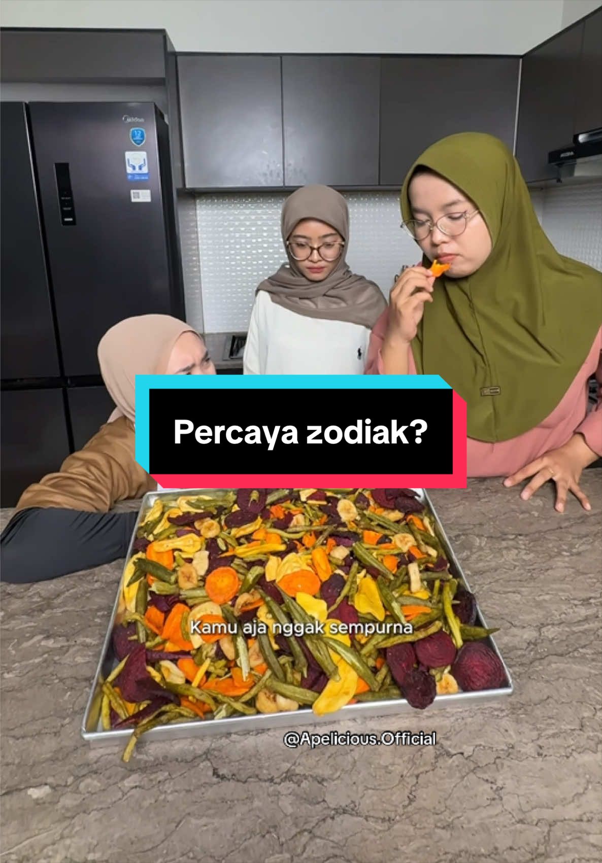 @APELICIOUS OFFICIAL