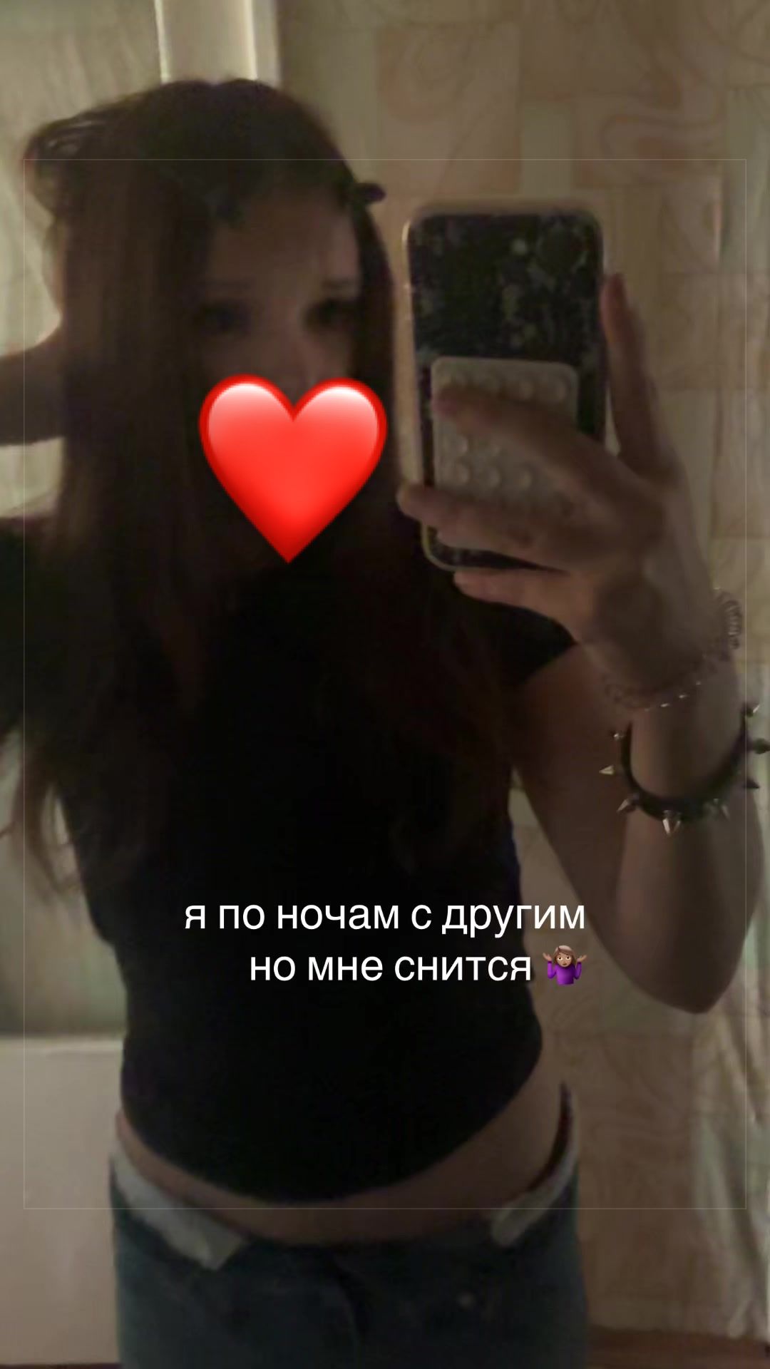 @vikkyqsqw