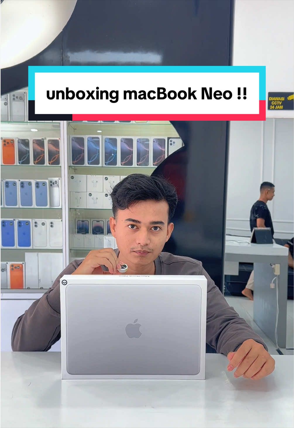 @EOS IPHONE STORE