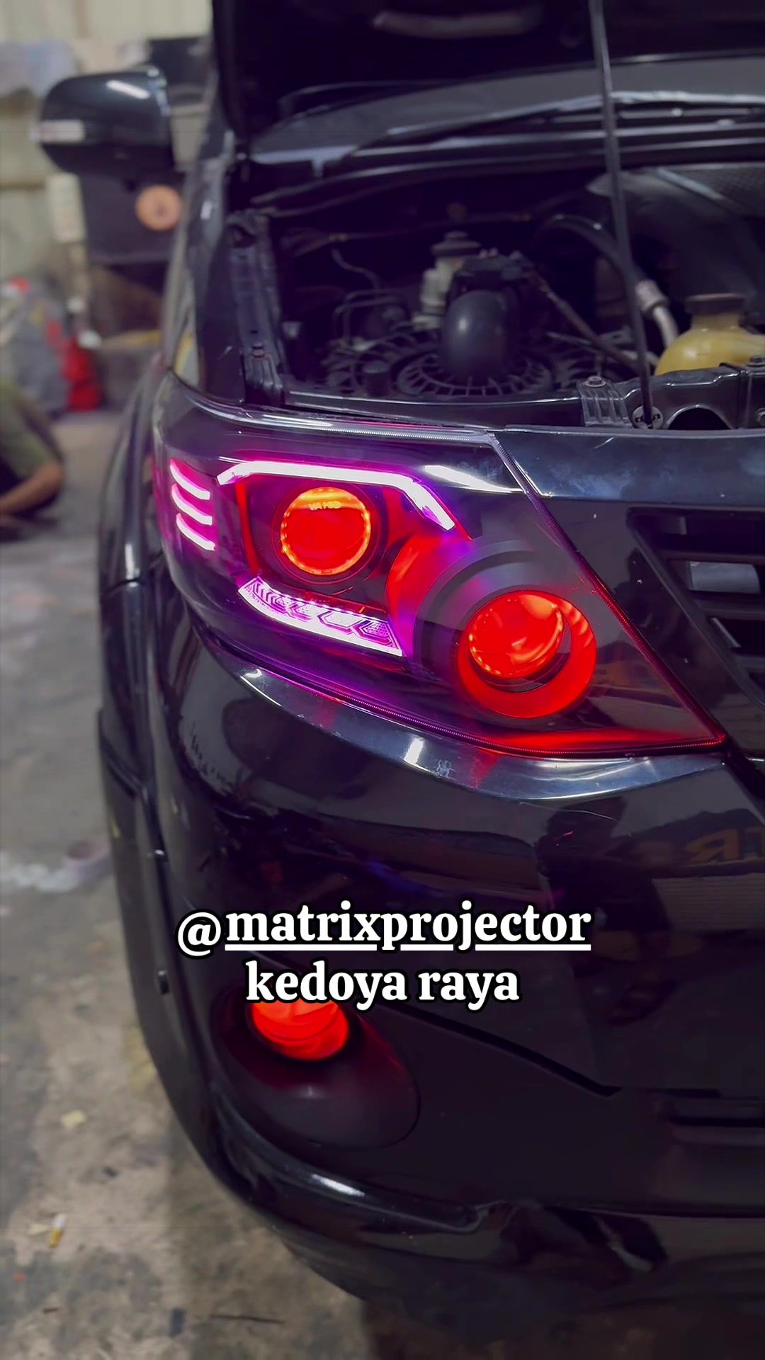 @MATRIX PROJECTOR