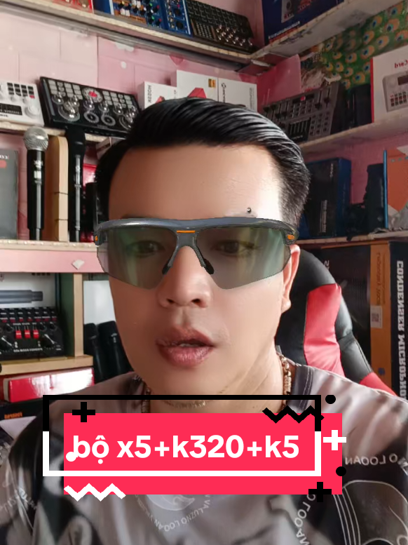 @HOÀNG LONG míc hát live
