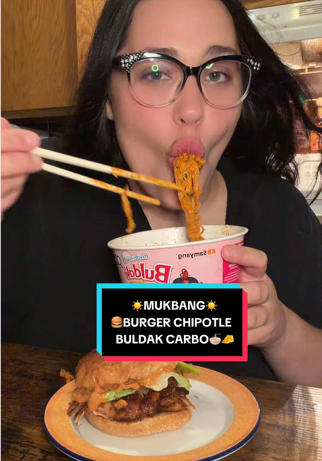 @𝓣𝓱𝓮𝓜𝓸𝓷𝓽𝓻𝓮𝓪𝓵𝓖𝓲𝓻𝓵