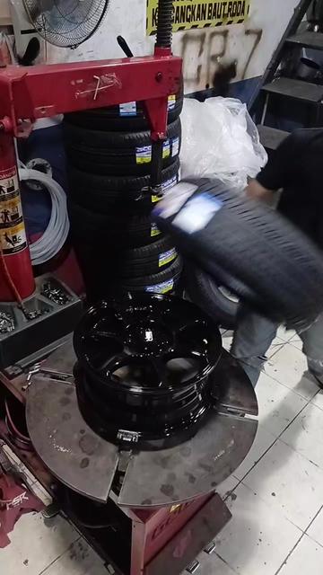 @Toko Velg Hsr Kemayoran