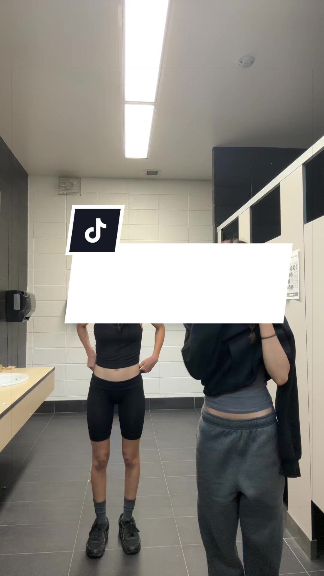 @𝐣