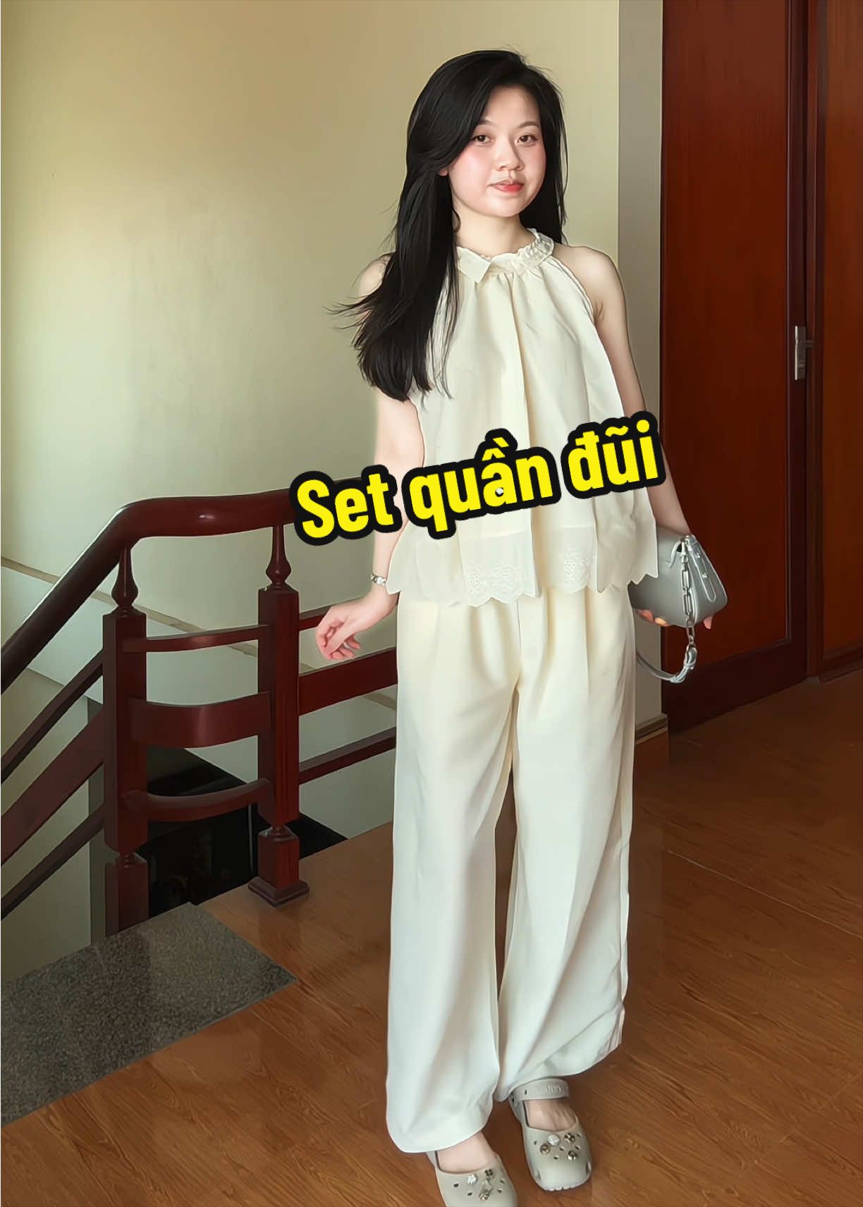 @Hằng t&uacute;n 👻