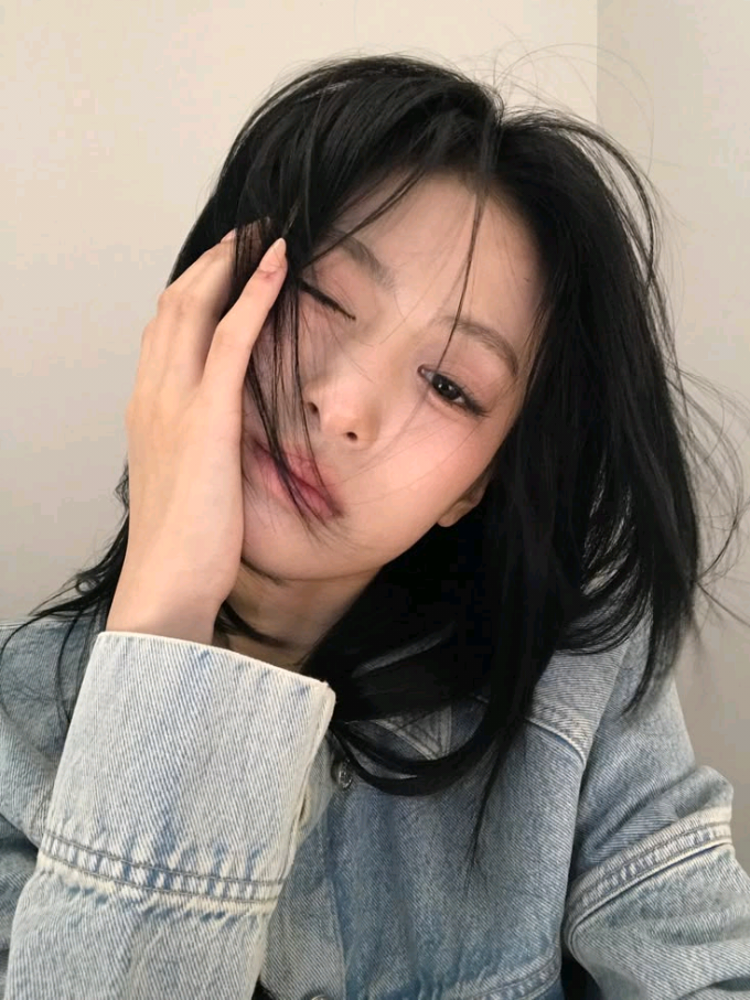 @아연
