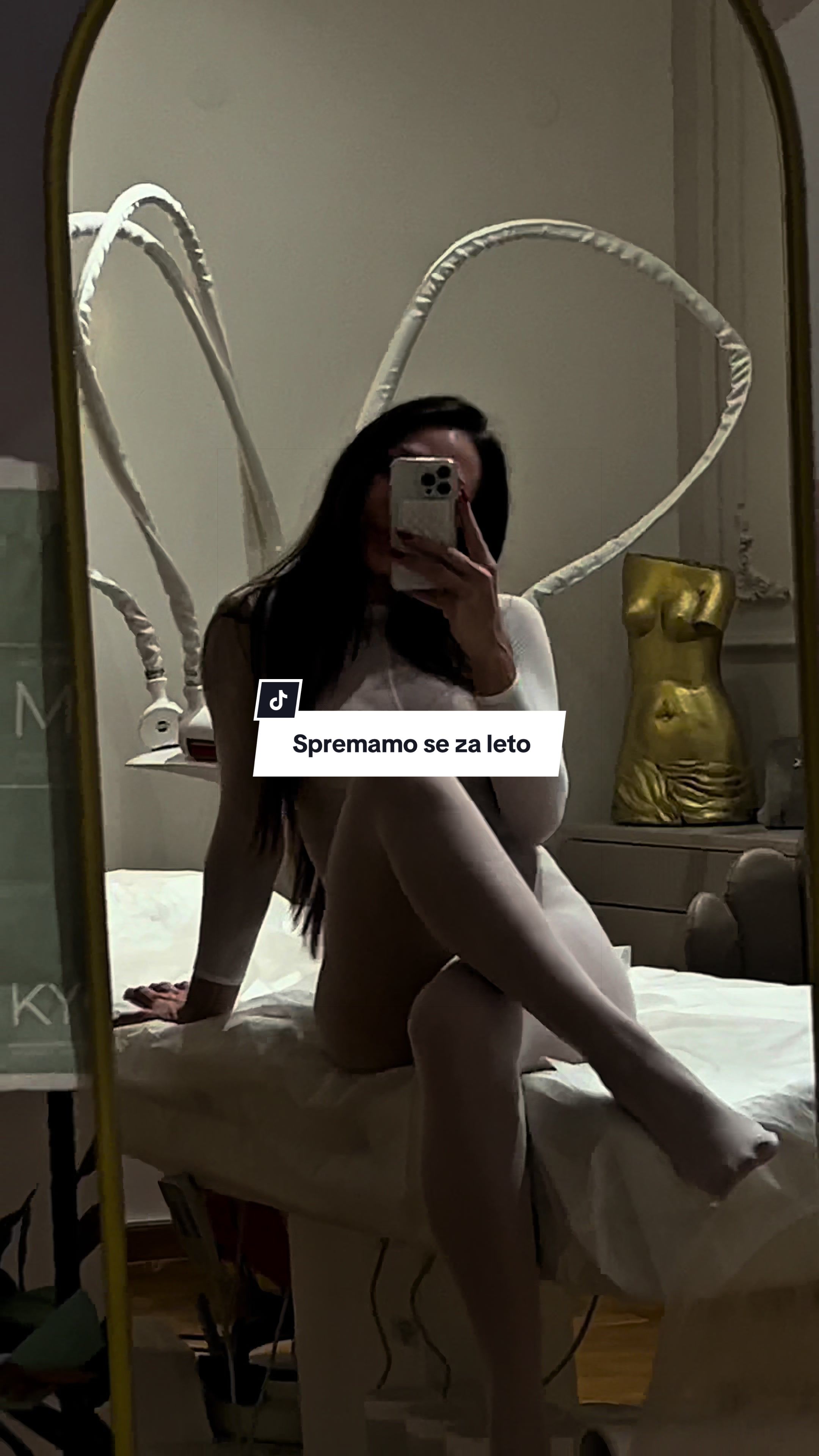 @Spektakl od žene