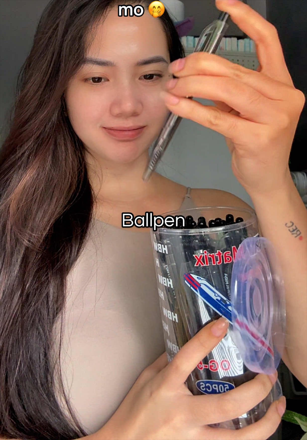 @Hazelpetipit