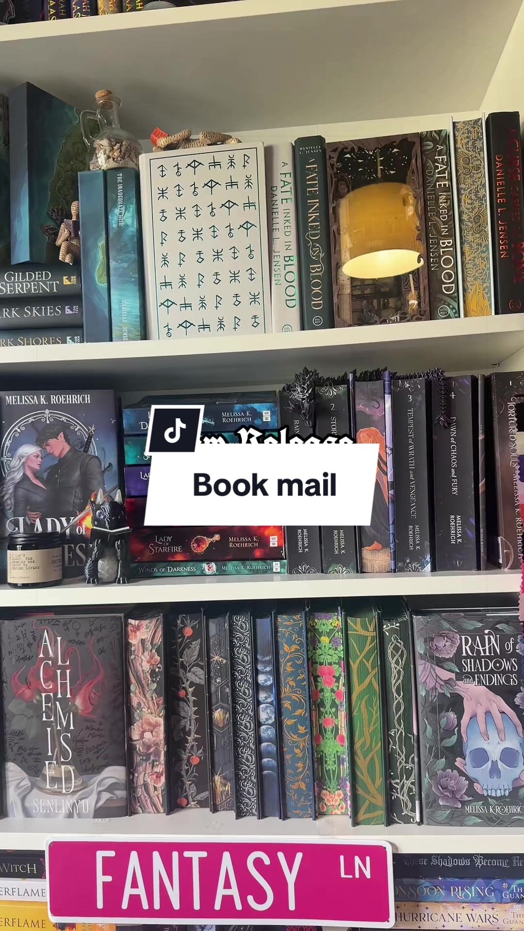 @Gabby - @bookishvader