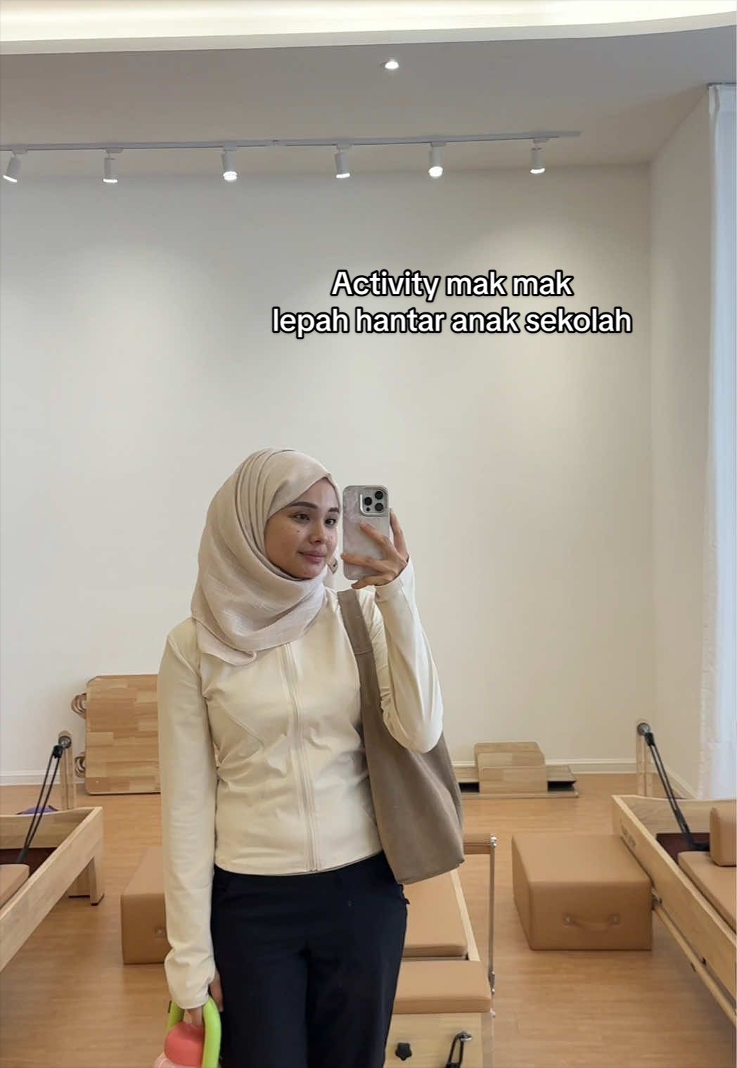 @Farahelia