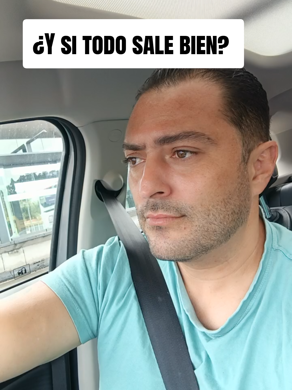 @Erik García