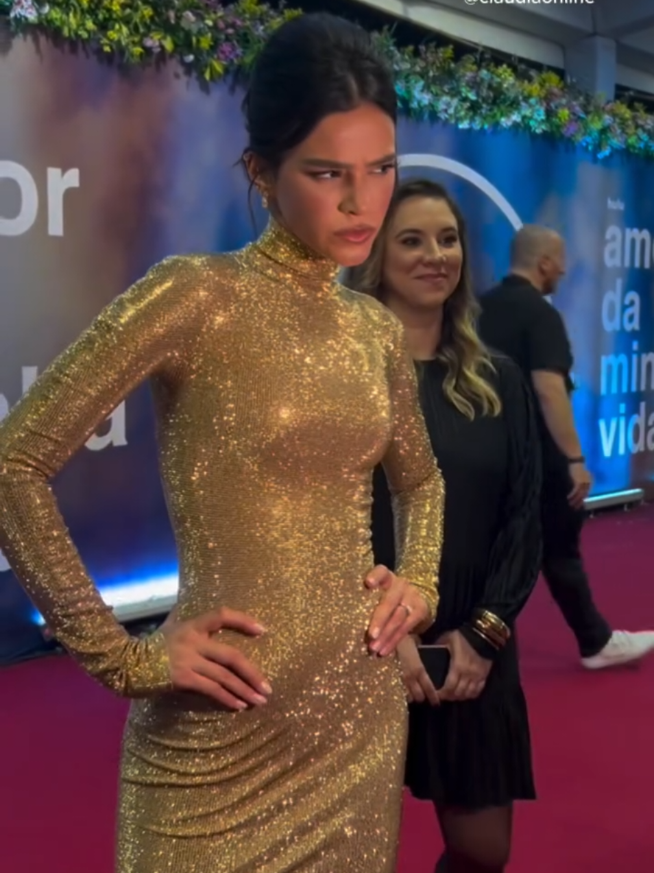 @marquezine
