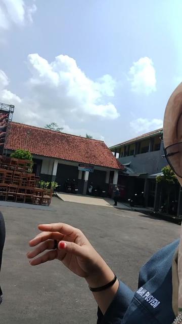@Galeri Bu Ni di Sekolah