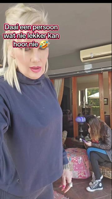 @Celeste de Meillon