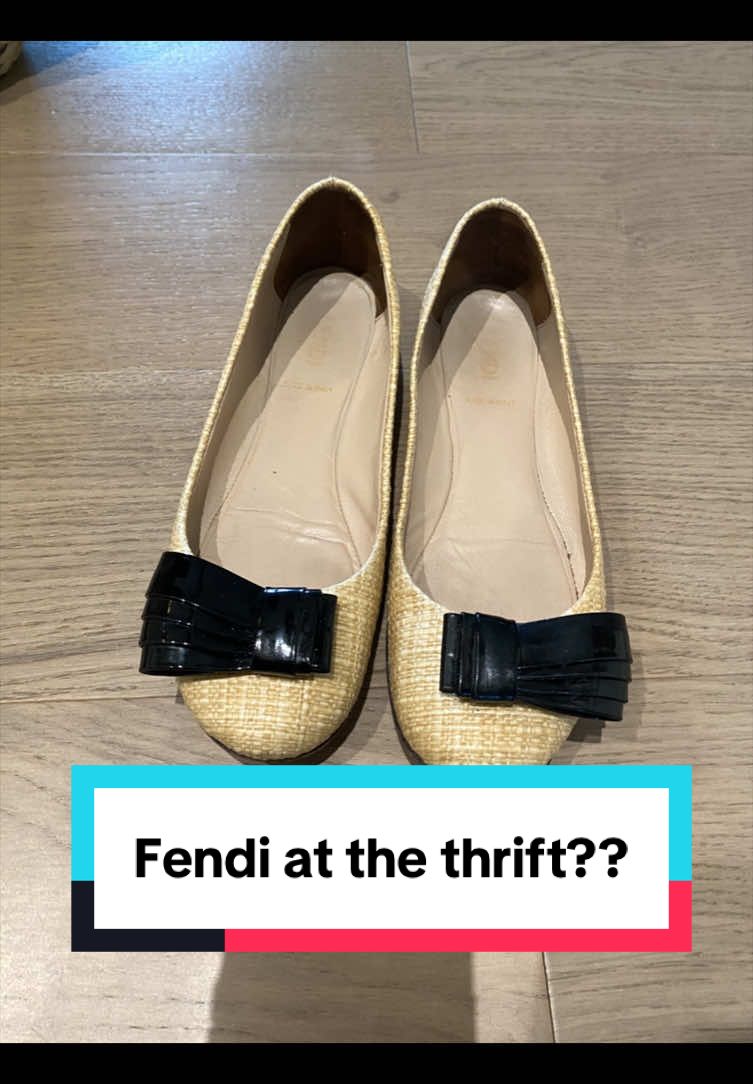 @thriftingwithconnie
