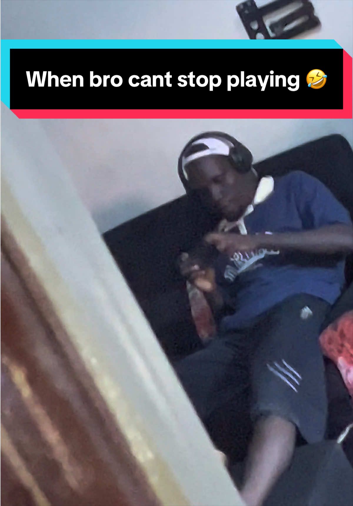 @Ugandaঐ