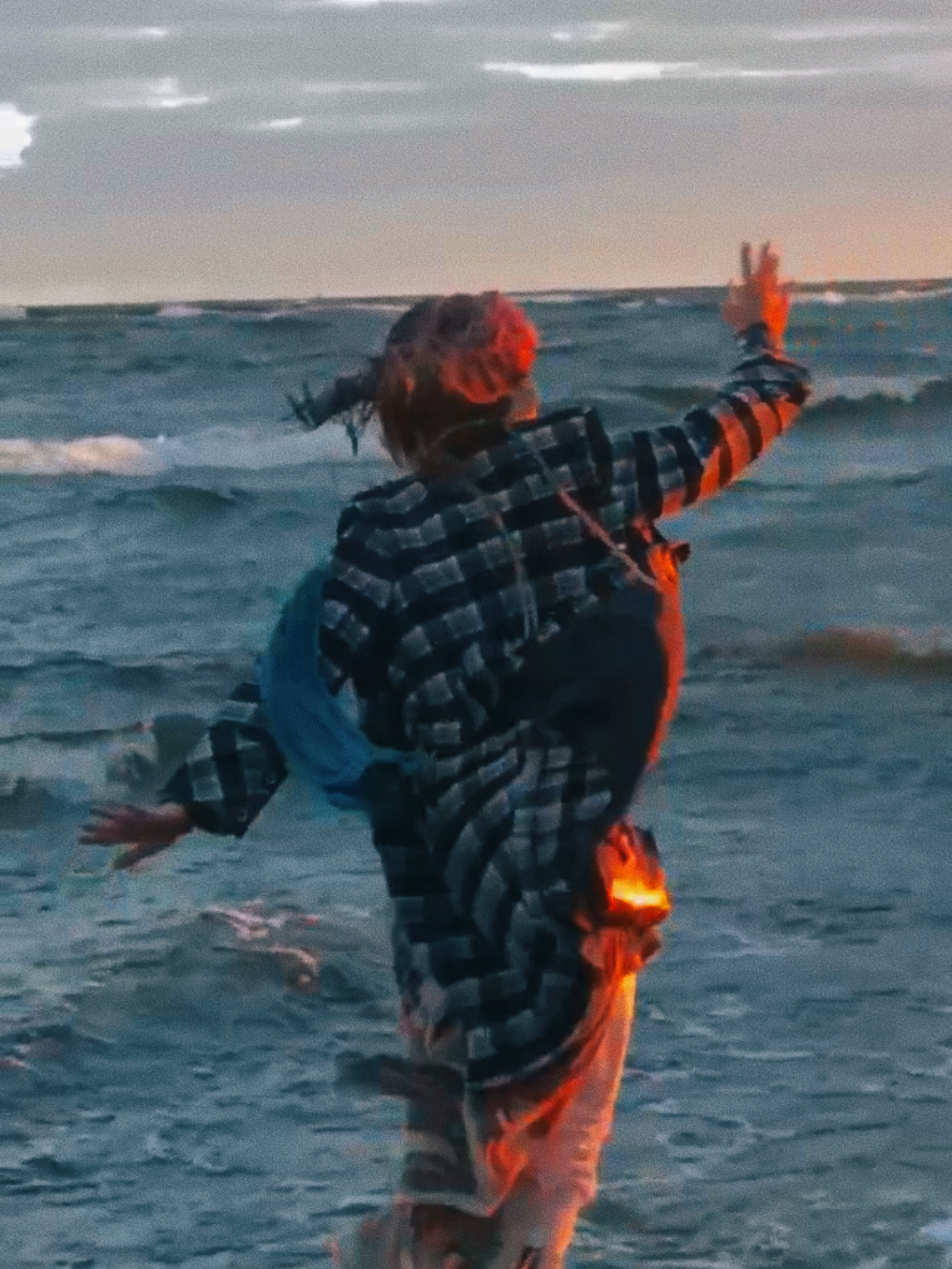 @Liza Kashtanka  ☮️