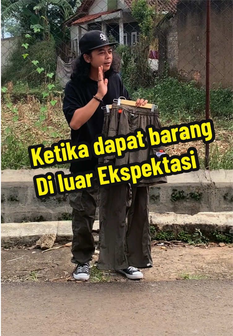@R B
