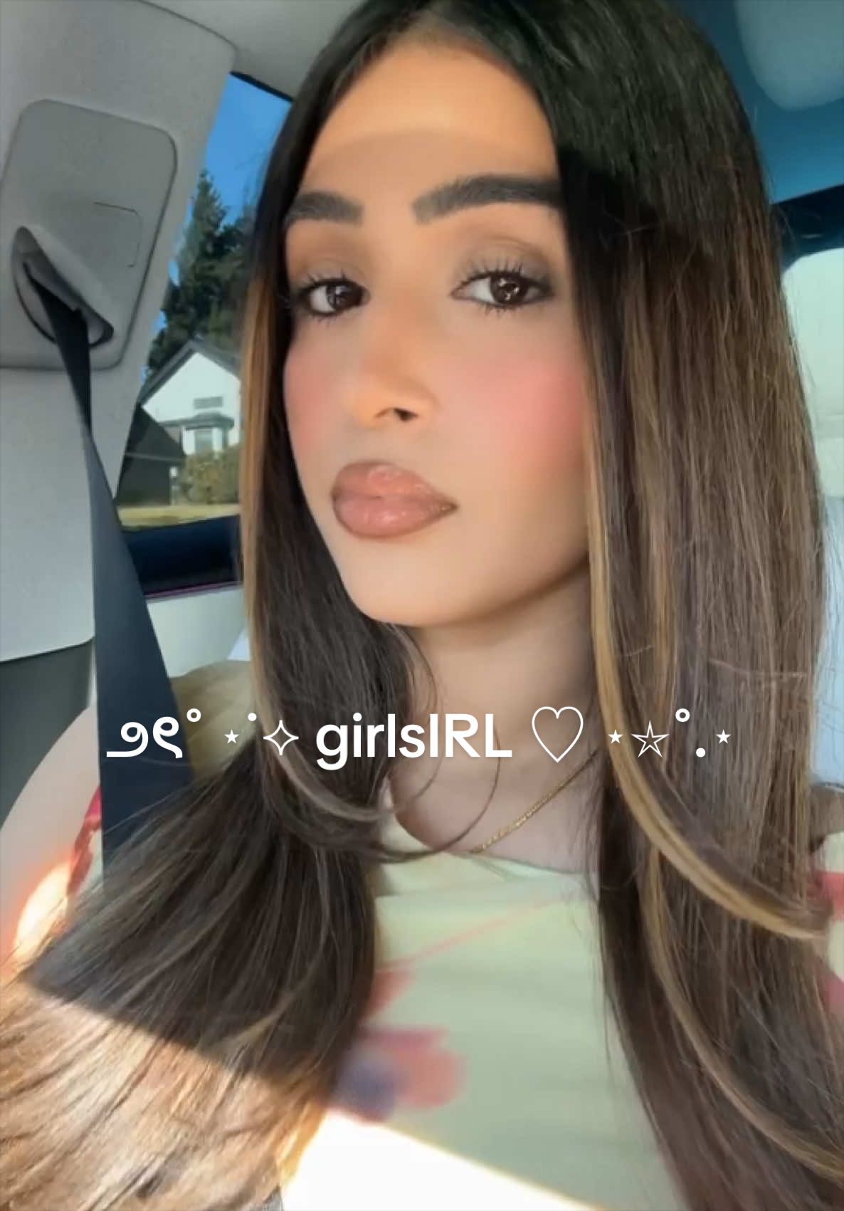 @raveenadhillonn