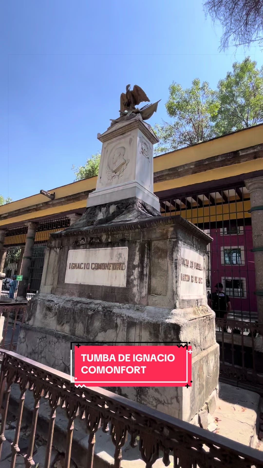 @RECORRIENDO LA HISTORIA