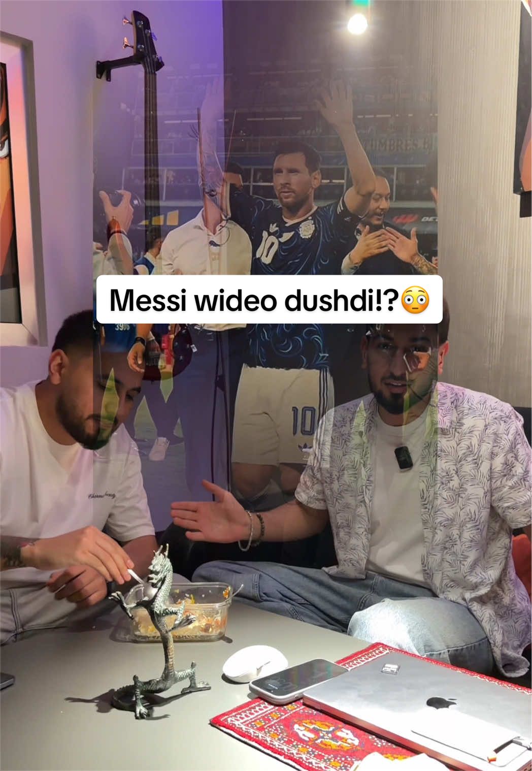 @𝗔𝗩𝗗𝗬