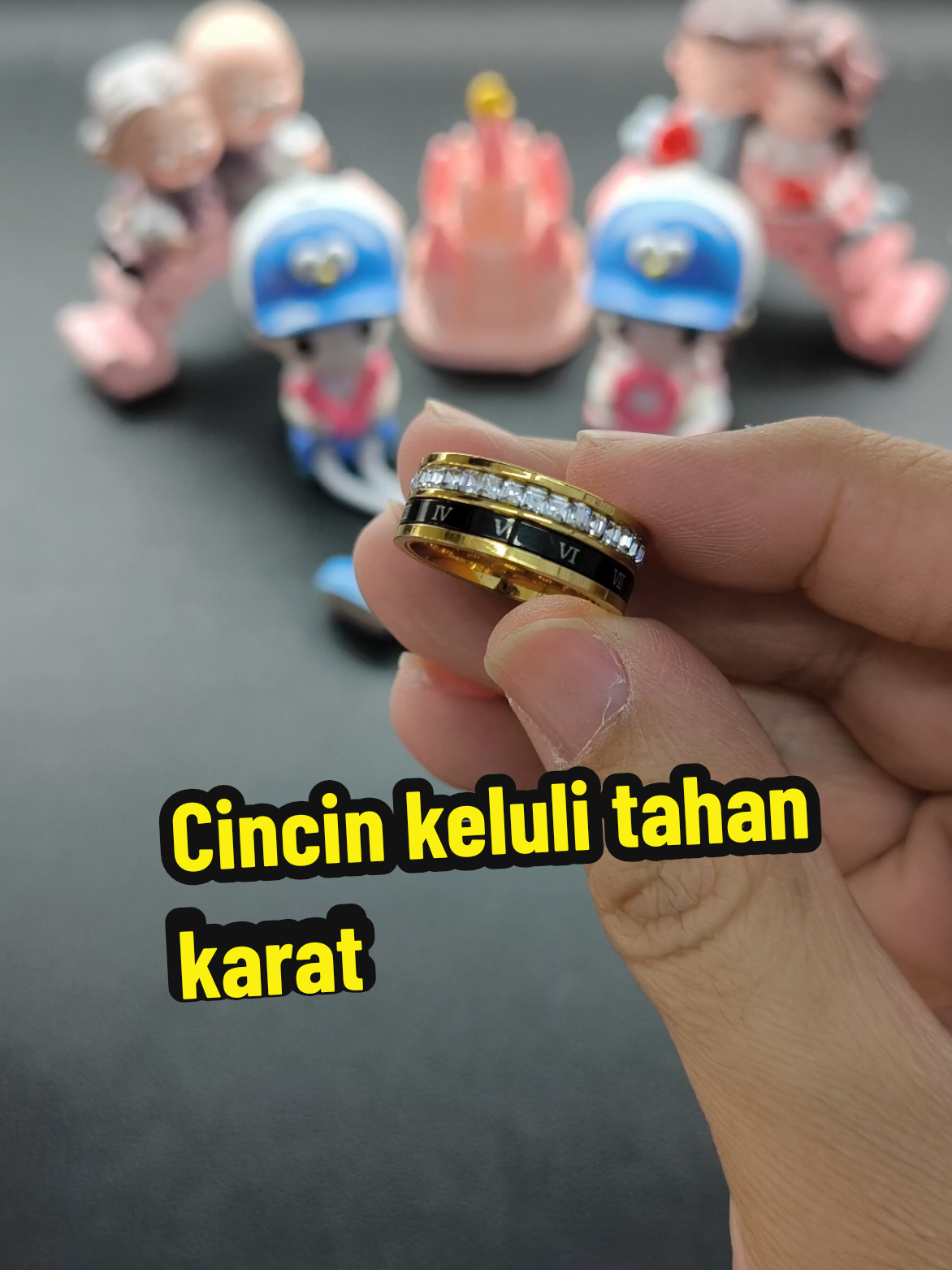 @FashionForUshop