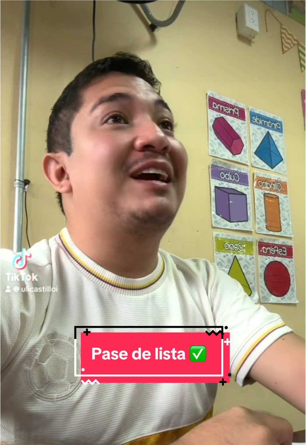 @Mtro. Ulises Castillo