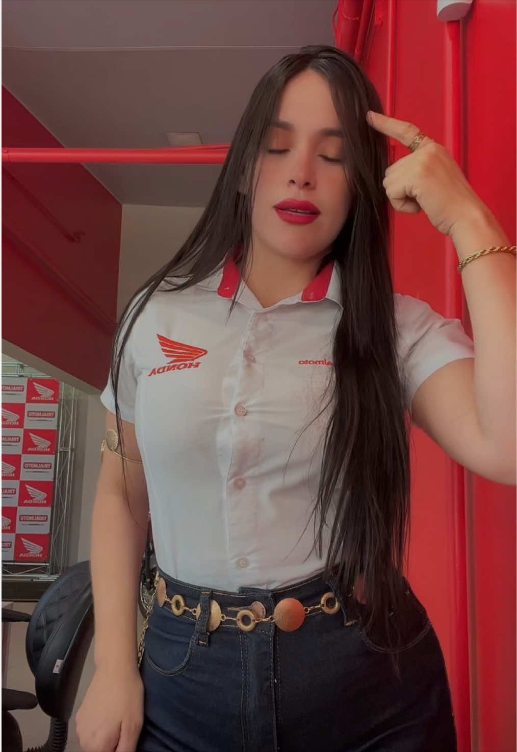 @Rosyizizhonda