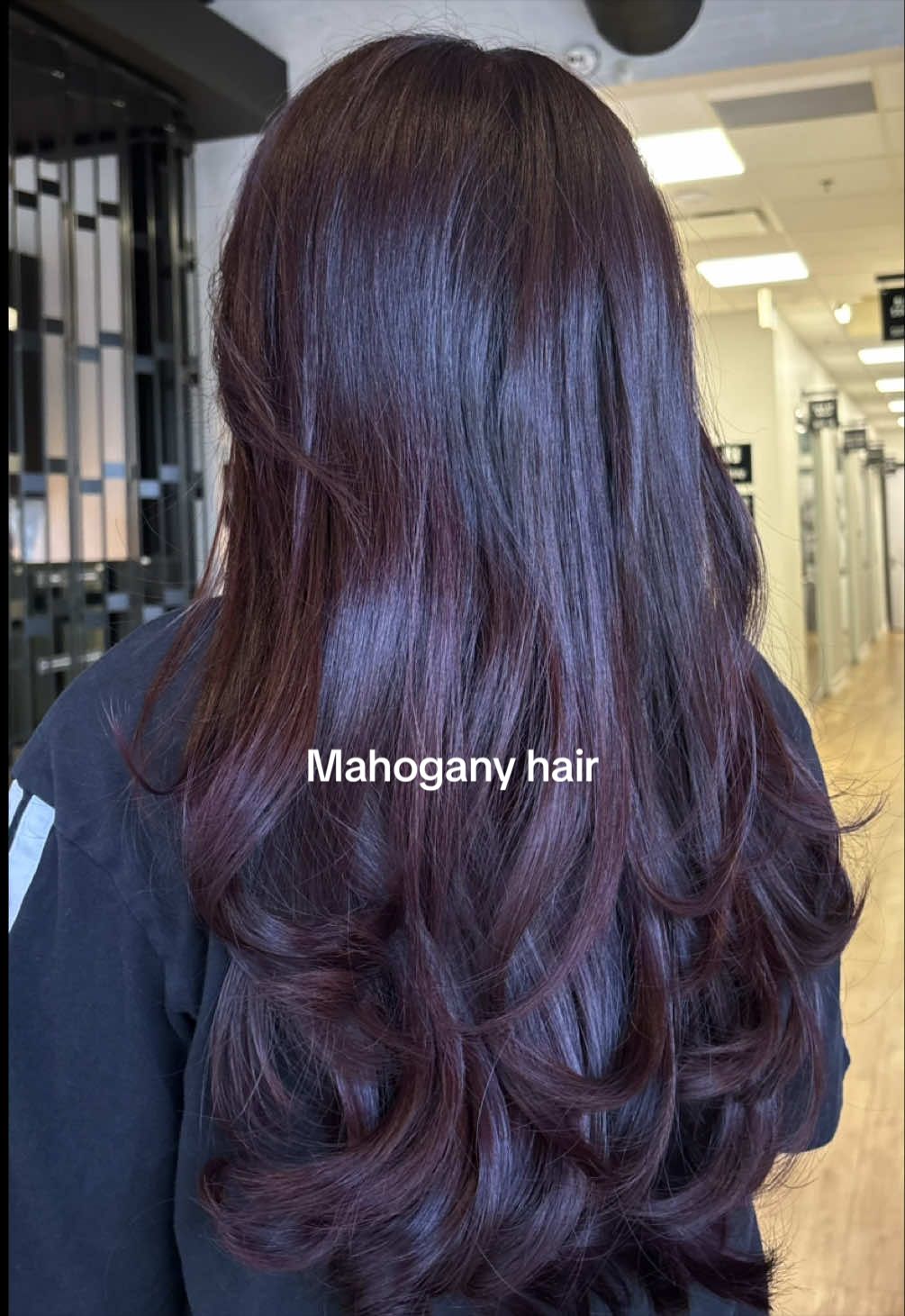 @Mya Groves | HAIRSTYLIST