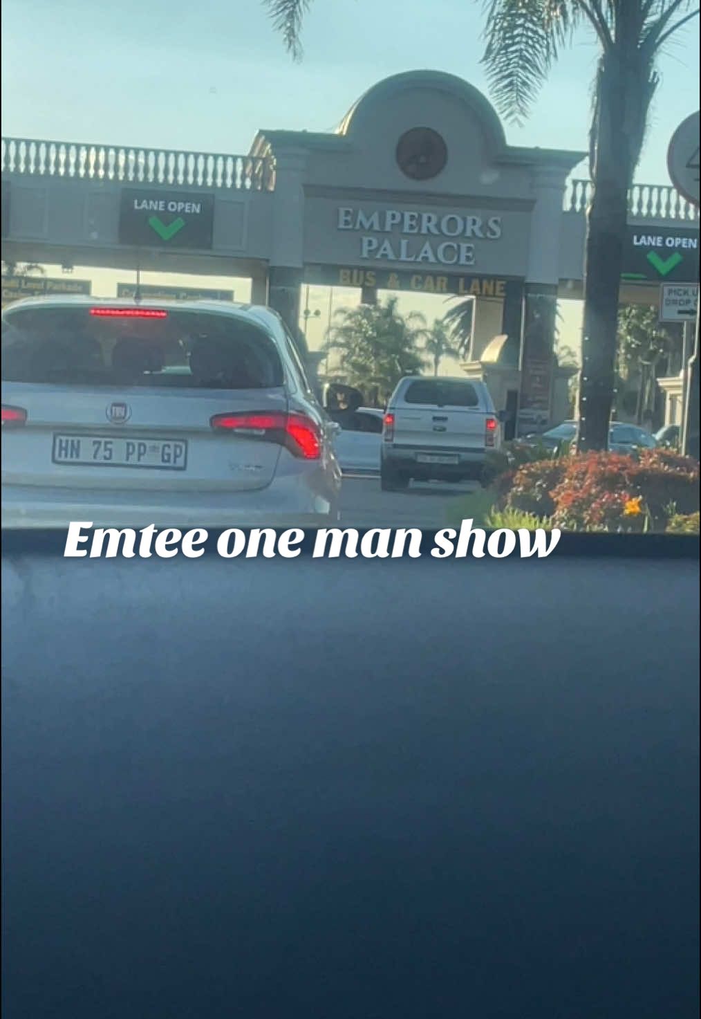 @Rotondwa