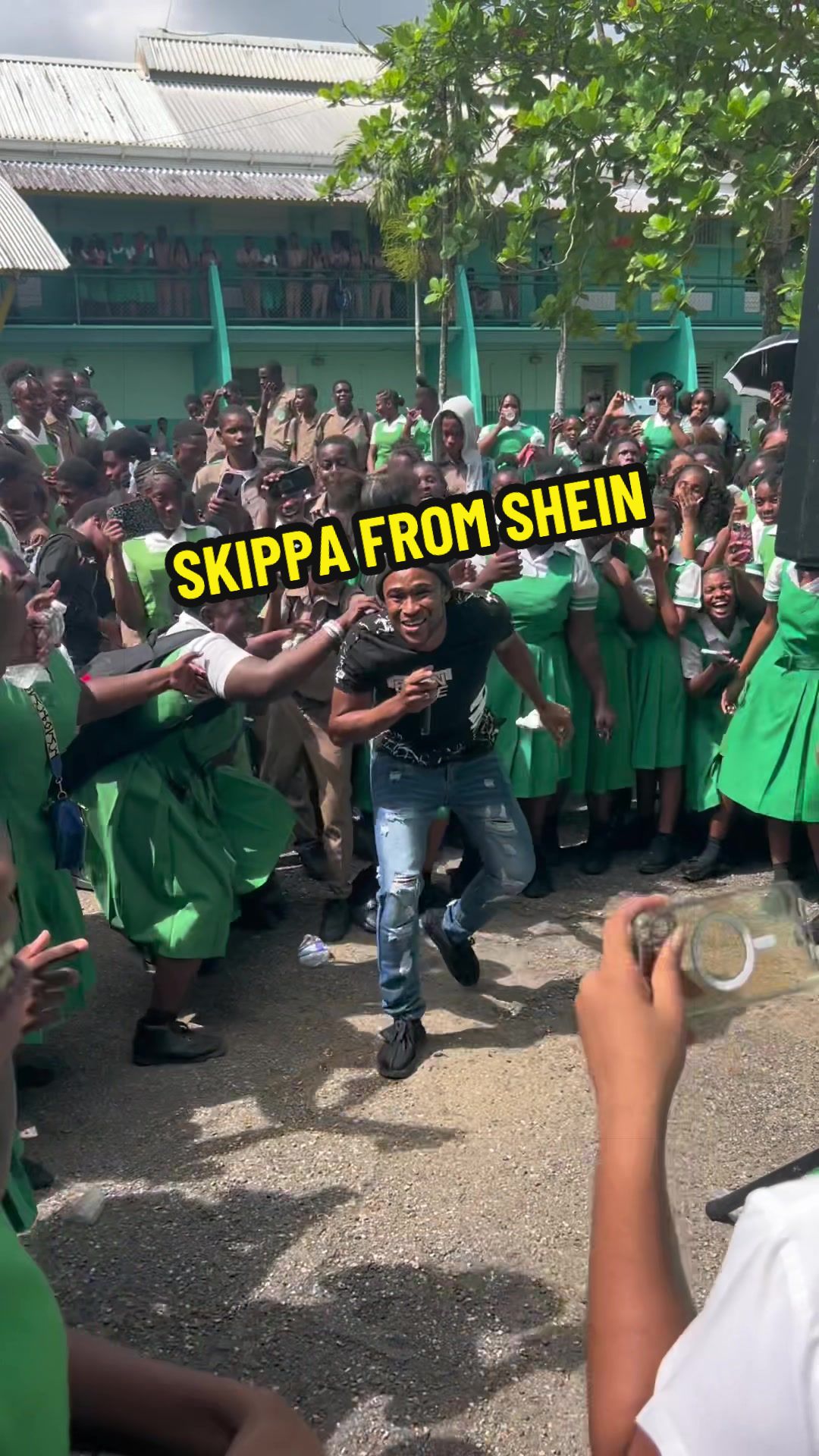 @🇯🇲 ᴍͥɪsᴛᴇͣʀͫ ᴄ 👨🏽🏫