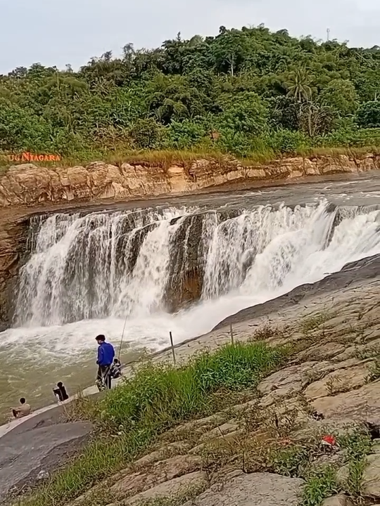 @Akun tiktok Bertiga