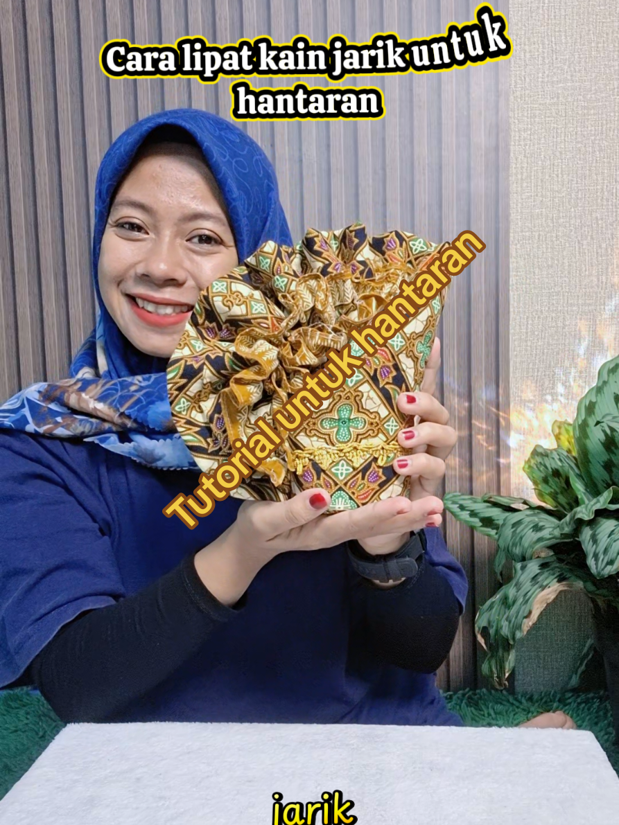 @Siti Fatimah|Gift Box