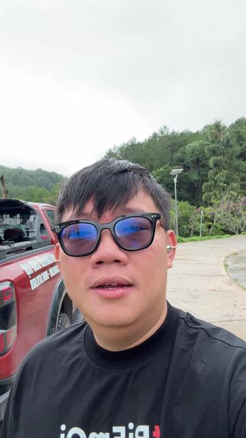 @Ho&agrave;ng Lười Biếng