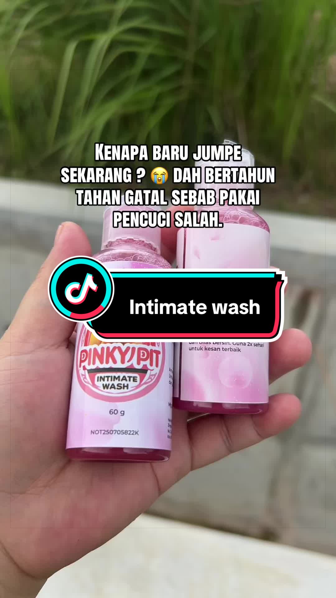 @A J U