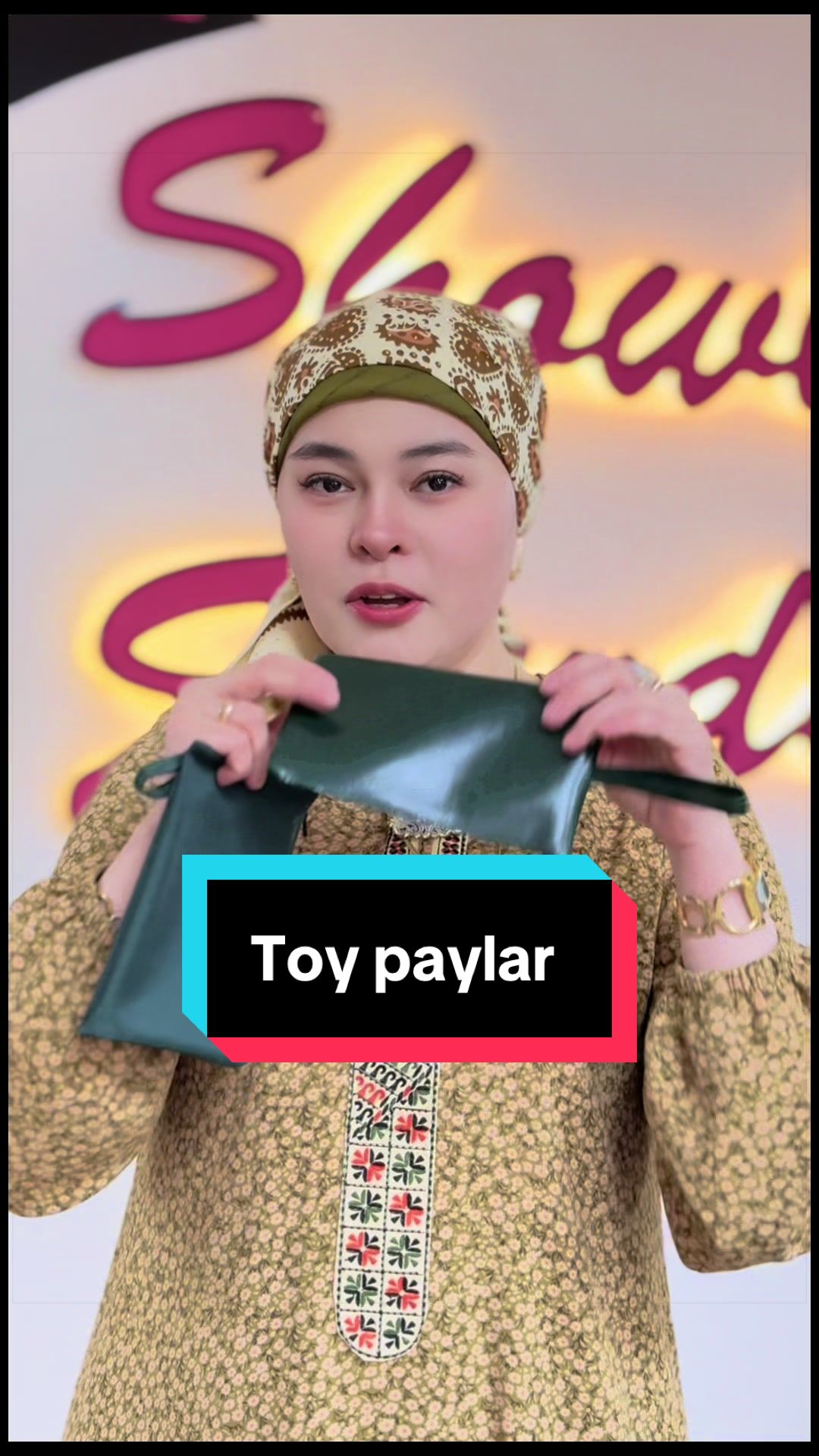 @ShowlySowda