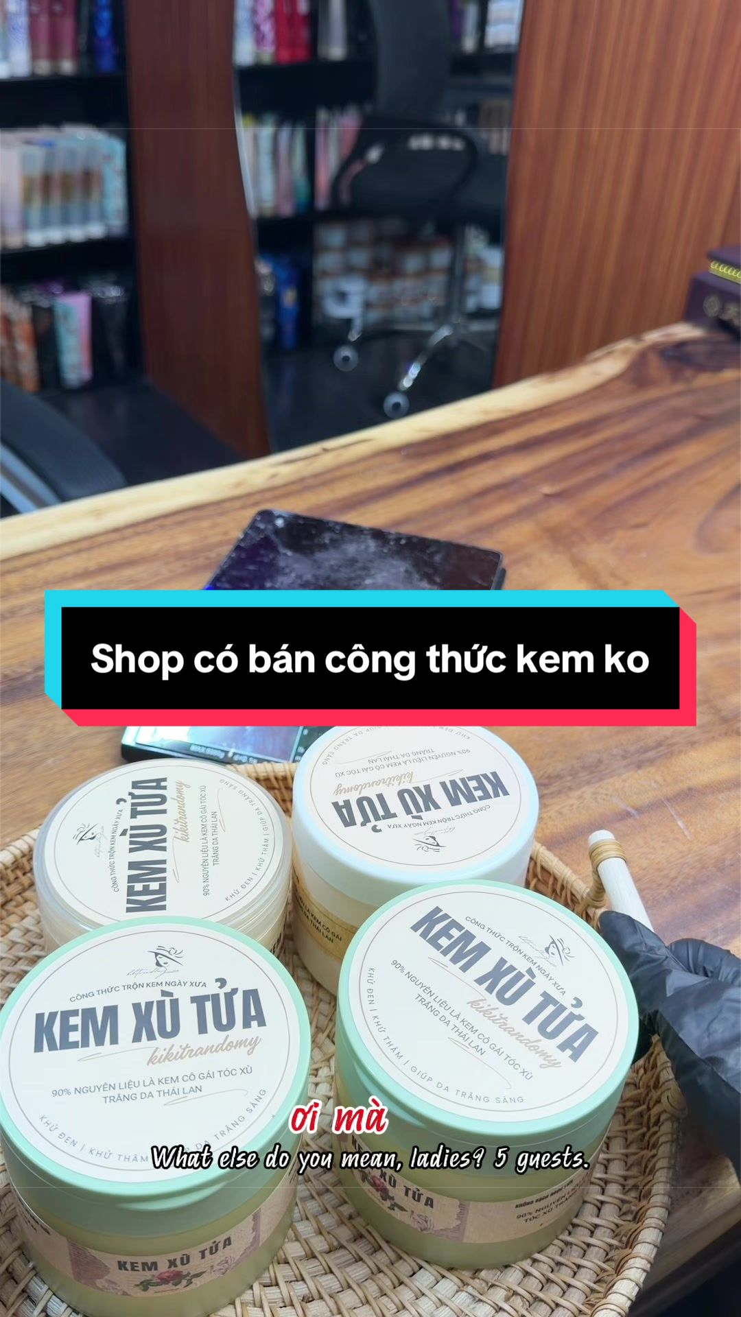 @B&agrave; T&aacute;m Da Dẻ