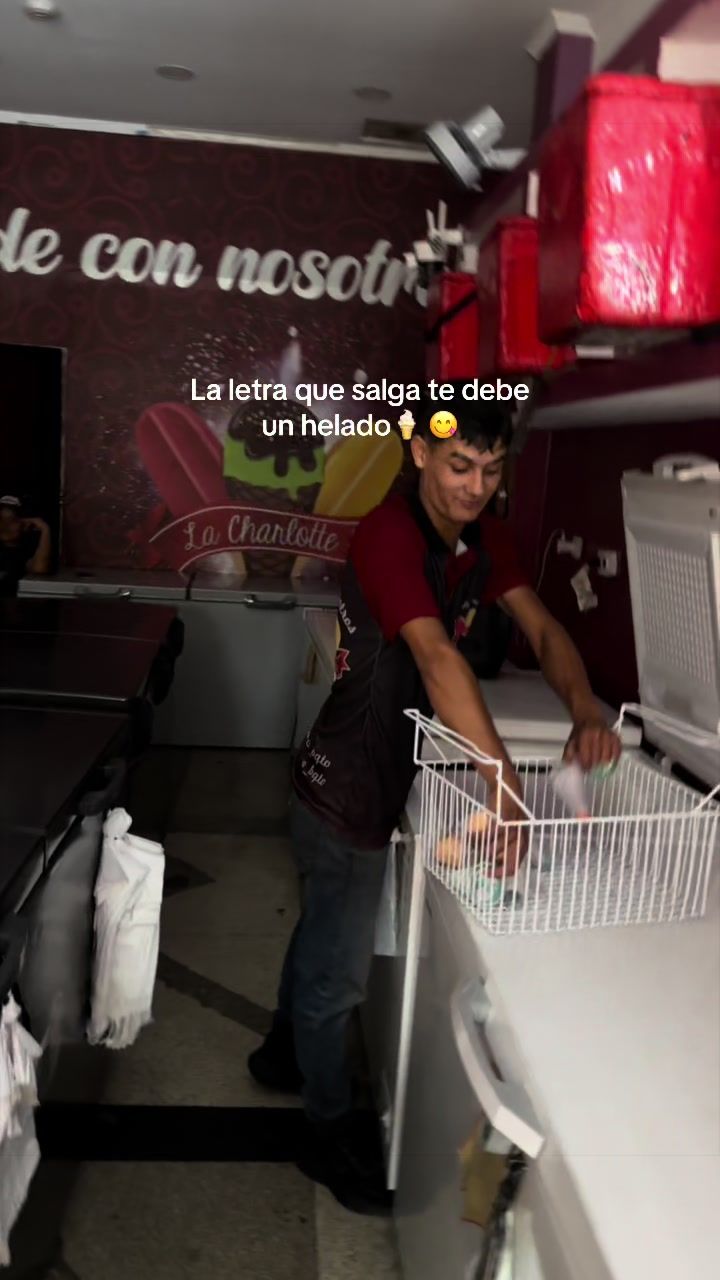 @La Charlotte-ice Bqto