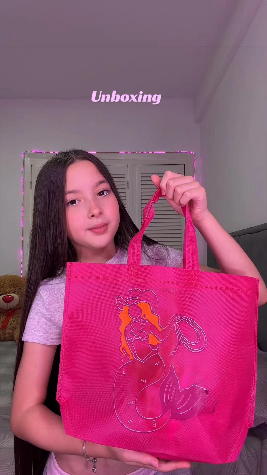 @itscamilavalentina