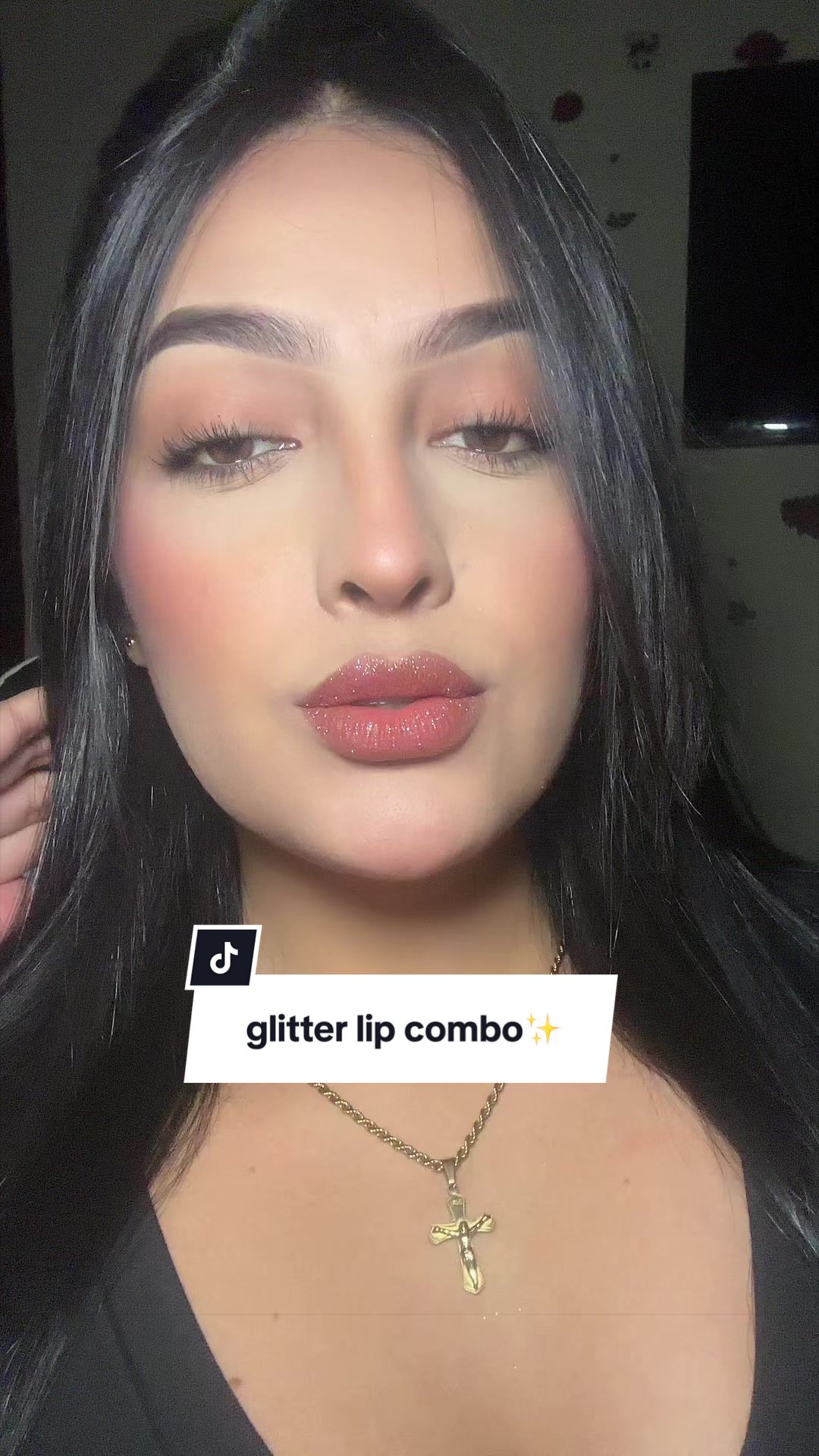 @anivaleencia