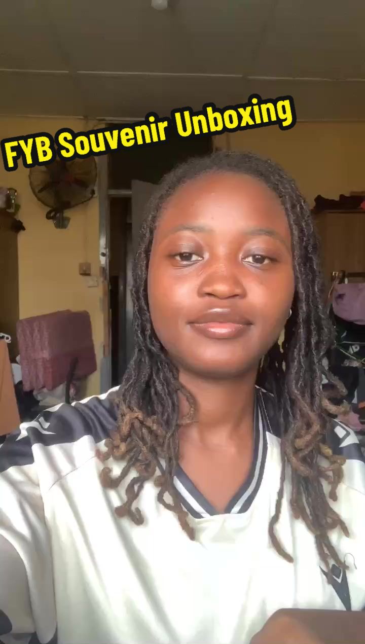 @Girl_on_locs