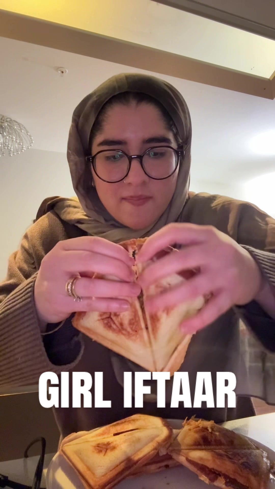 @alookeeman