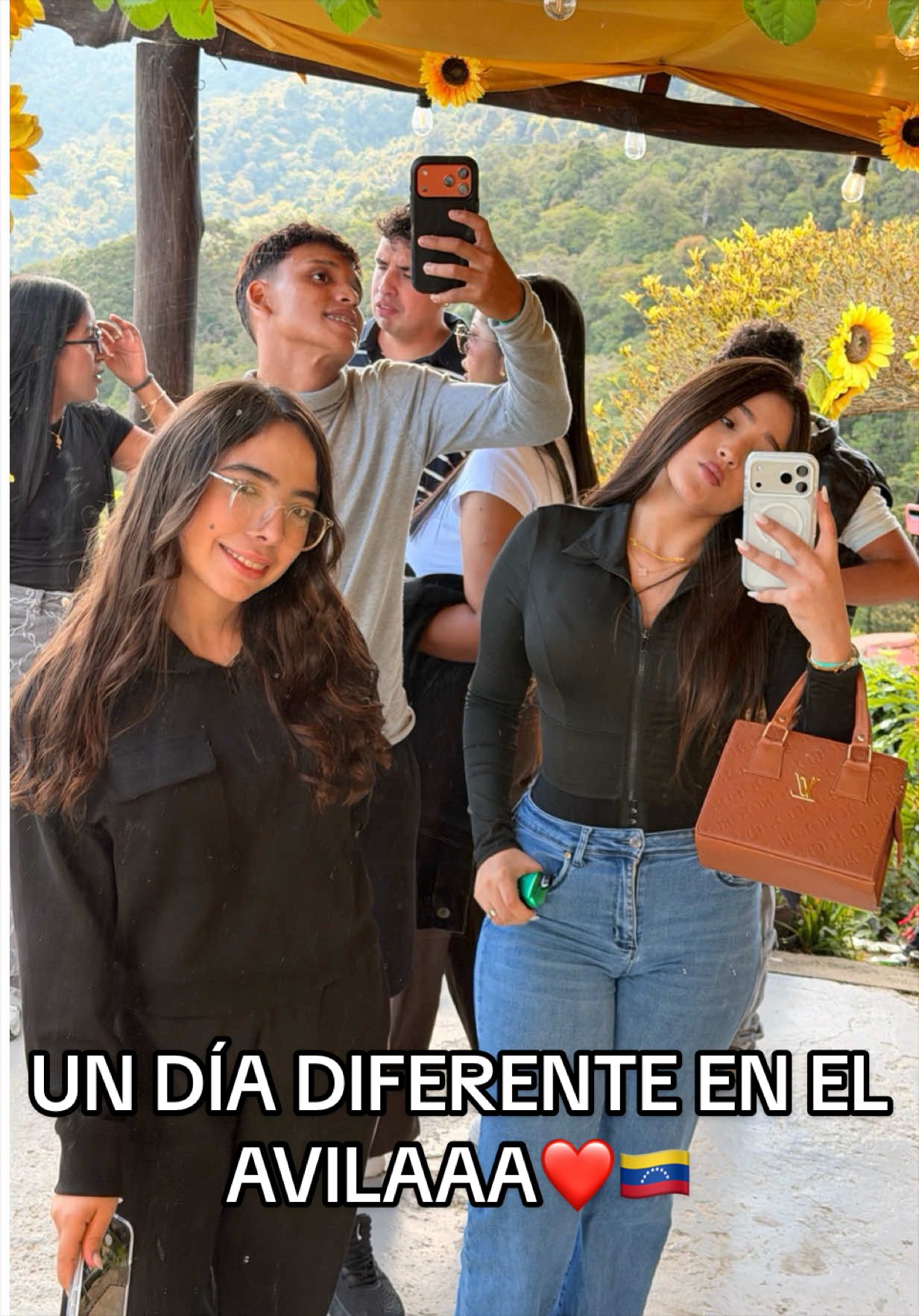 @Roiner🌚